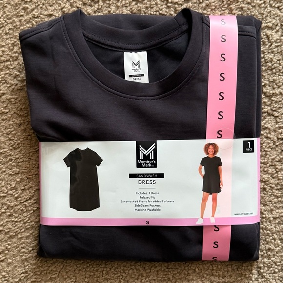 Black Mini Dress - Picture 4 of 7